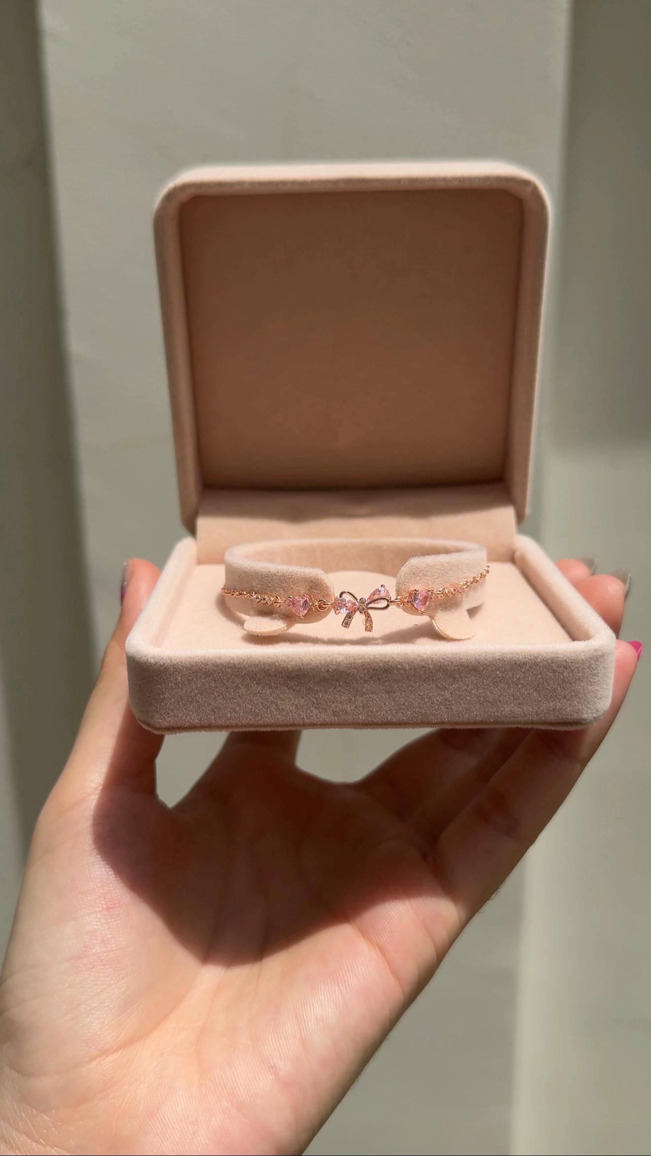 Bracelet - A Real Independents