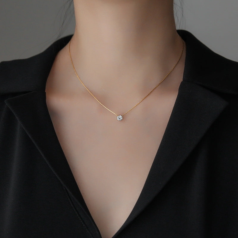 Collier - A Diamond Tear Drop