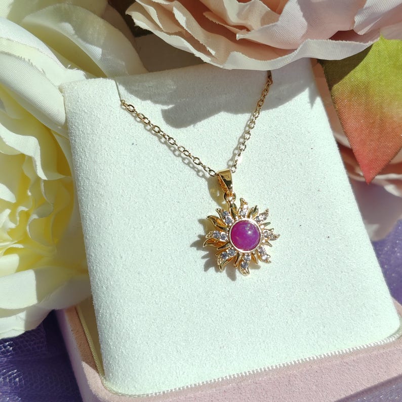 Collier - Rapunzel and Elsa