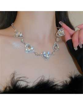 Collier Plastron