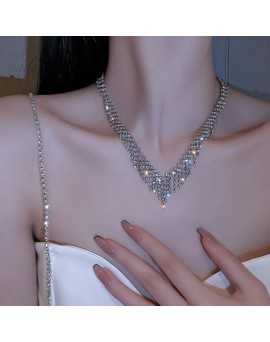 Collier Plastron