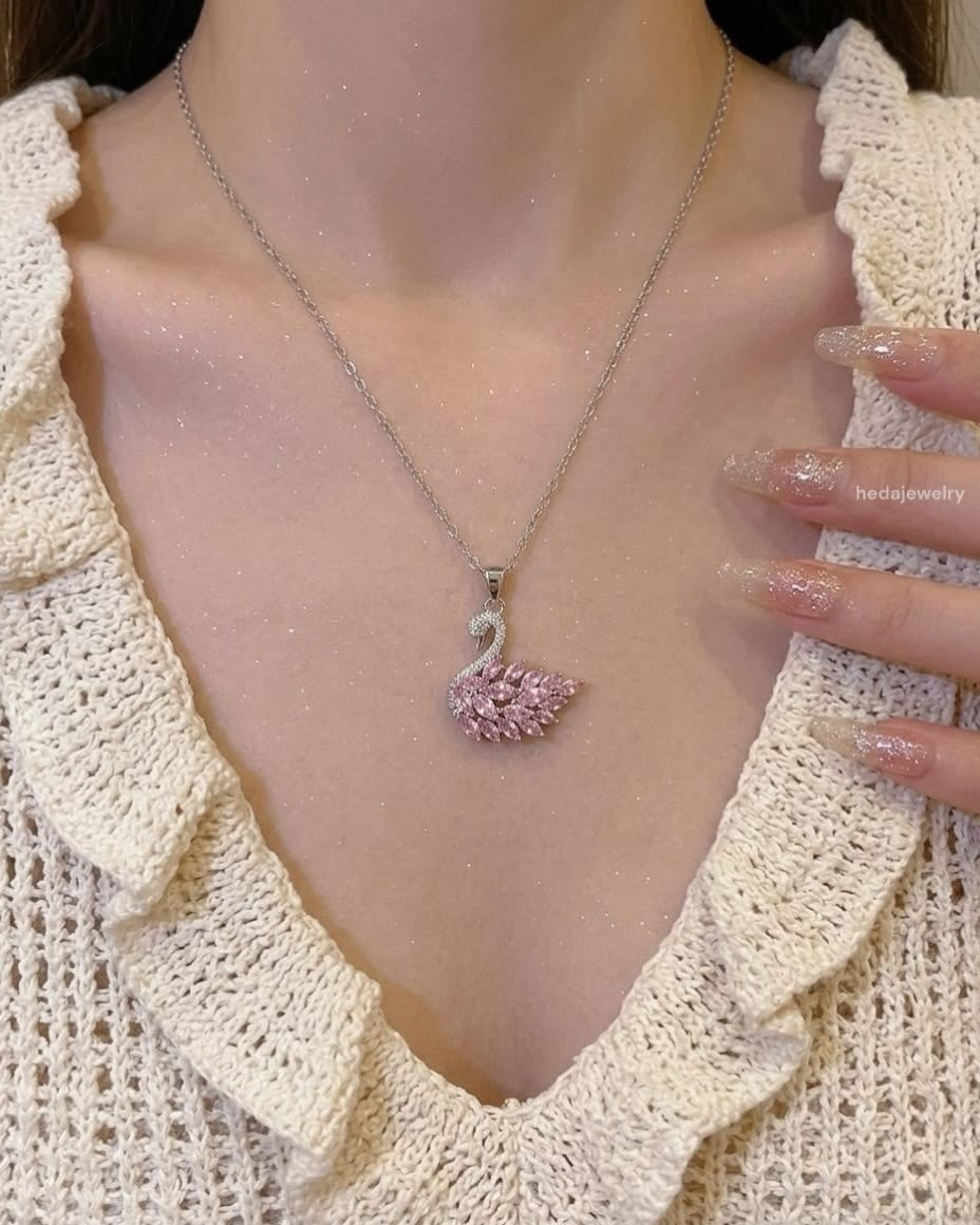 Swan - Necklace