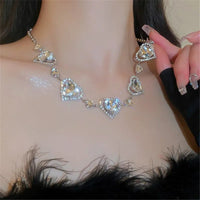 Collier Plastron