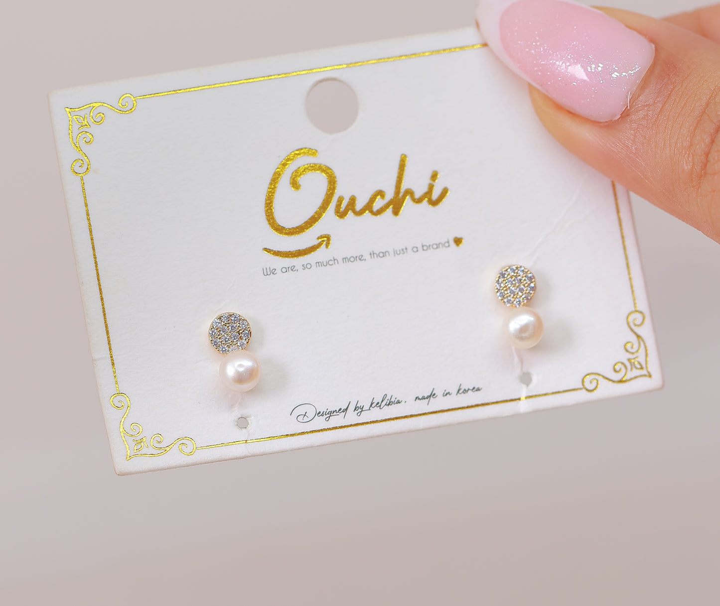 Boucle D'oreille A Simple White