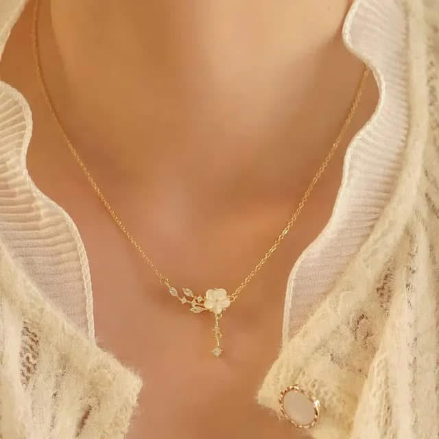 Collier - White Flower Beauty