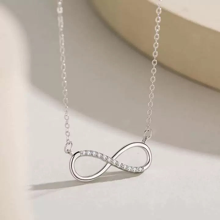Collier - Infinity