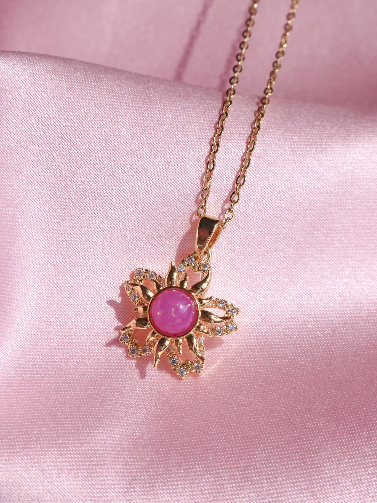 Collier - Rapunzel and Elsa