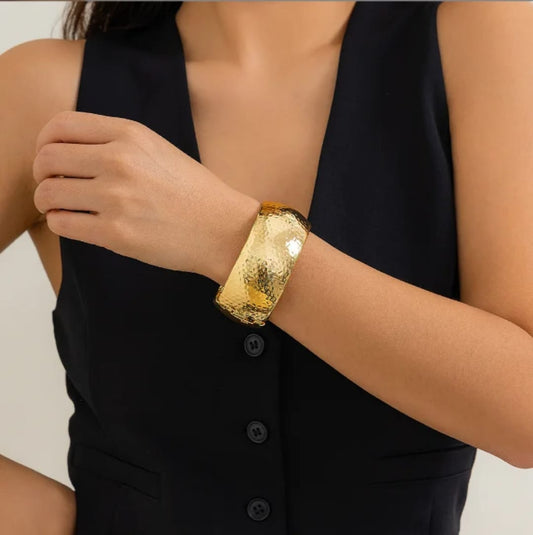 Bracelet Cuff
