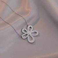 Collier Rose Blossom