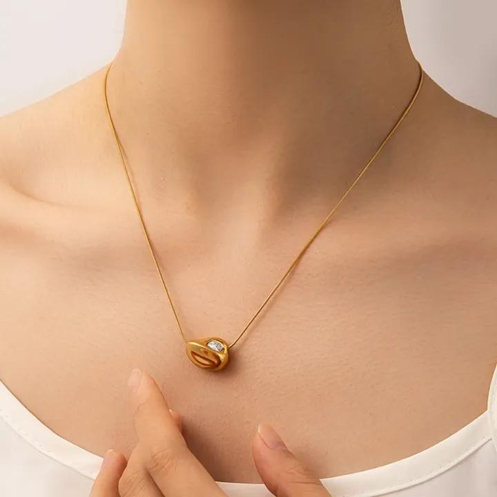 Collier Sovereign Spark