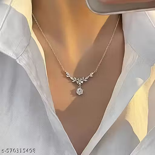 Collier - I am a Queen