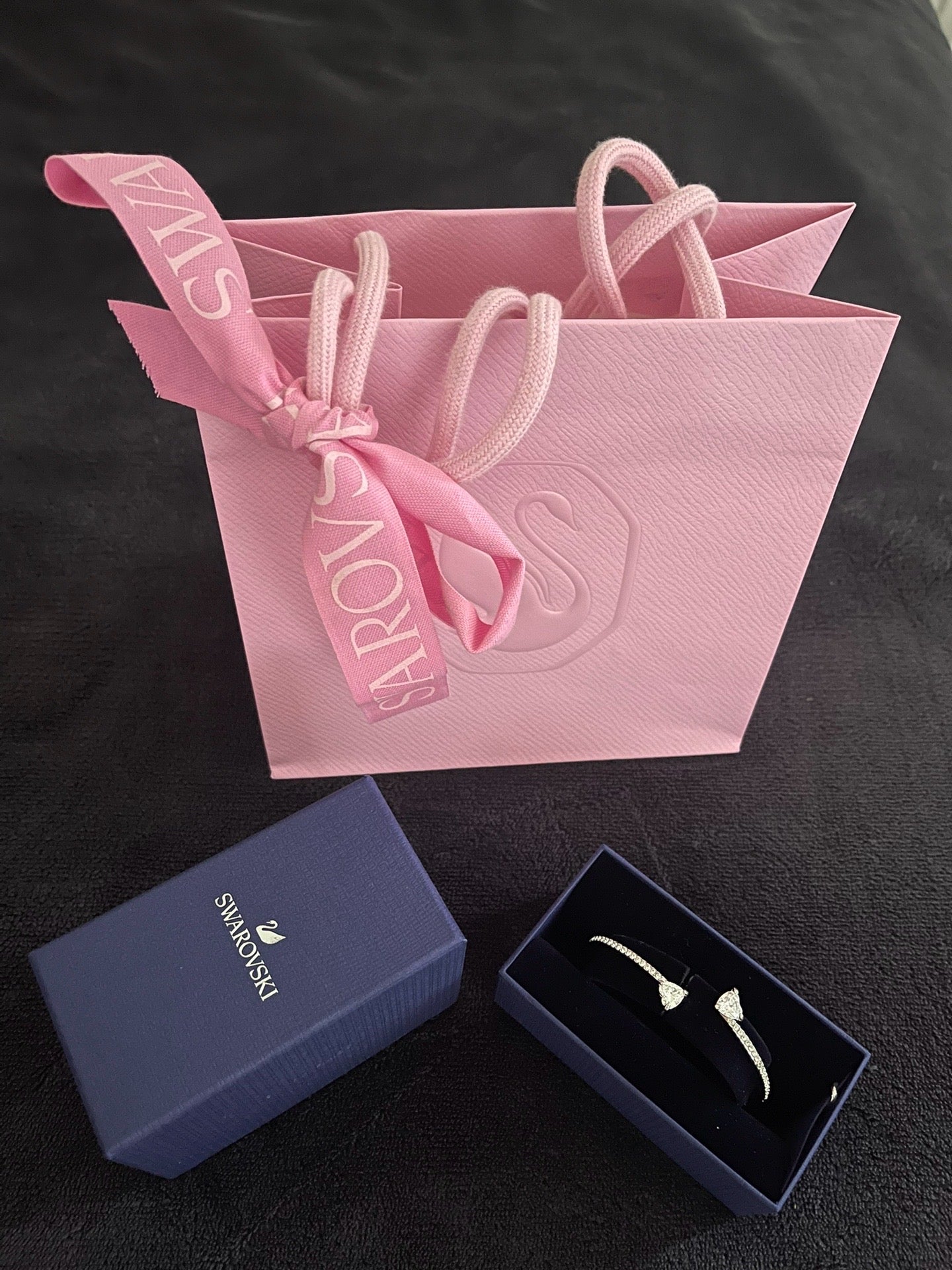 Swarovski - One Love